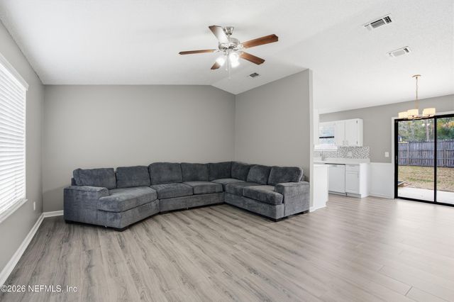 1816 SHANNON LAKE Drive, Middleburg, FL 32068