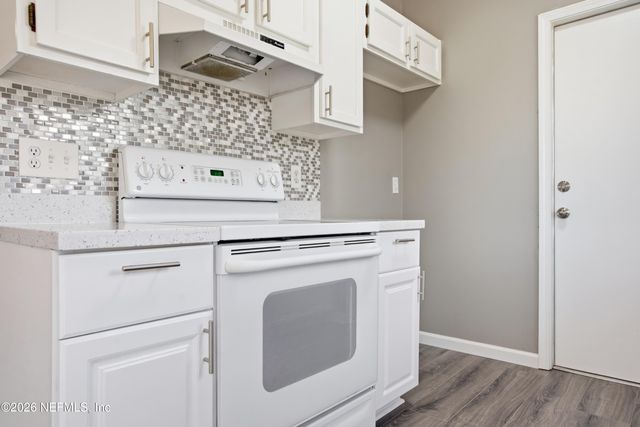 1816 SHANNON LAKE Drive, Middleburg, FL 32068