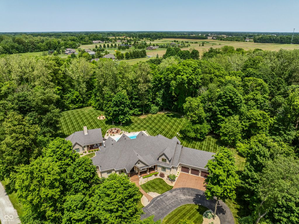 4242 Watson Road, Greenwood, IN 46143