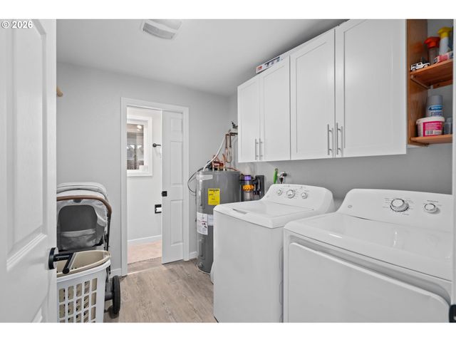 18230 Se PINE St, Portland, OR 97233
