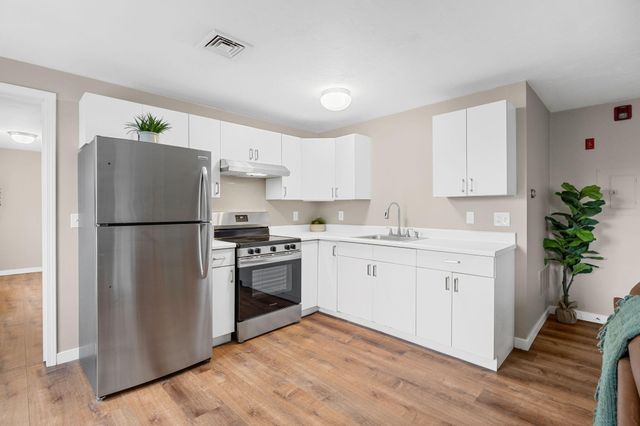 425 Main Street UNIT D, Chatham, MA 02633