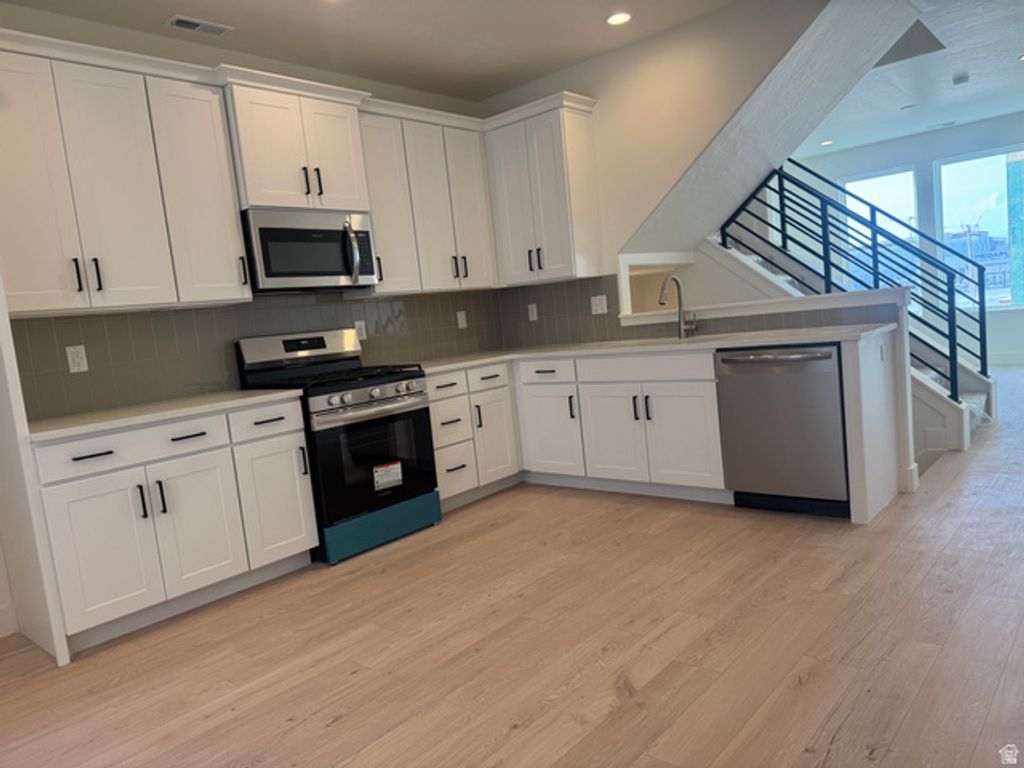 Image 1 of property listing at 11029 S FREESTONE RD #125, South Jordan, UT 84009