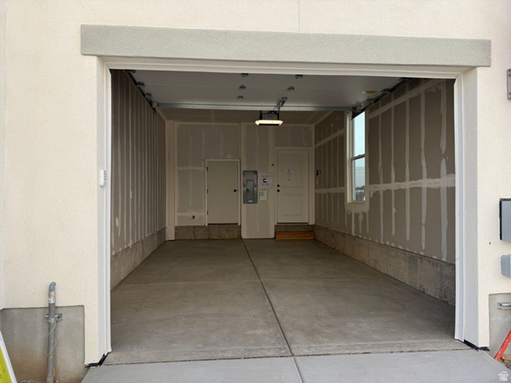 Image 14 of property listing at 11029 S FREESTONE RD #125, South Jordan, UT 84009