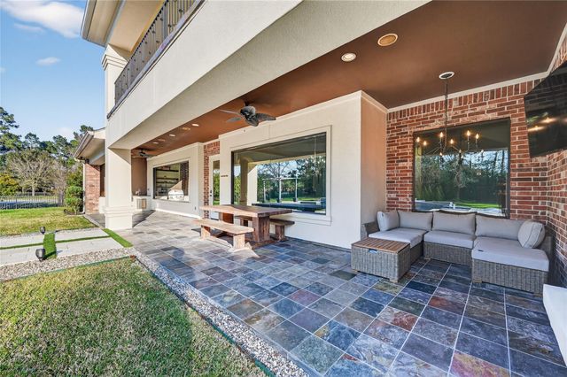 27515 Siandra Creek Lane, Spring, TX 77386