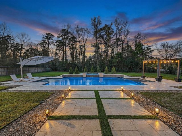 27515 Siandra Creek Lane, Spring, TX 77386