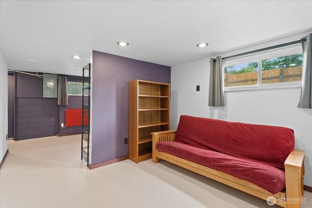 8724 16th Avenue SW, Seattle, WA 98106