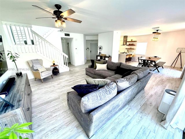 20775 NW 1st St, Pembroke Pines, FL 33029