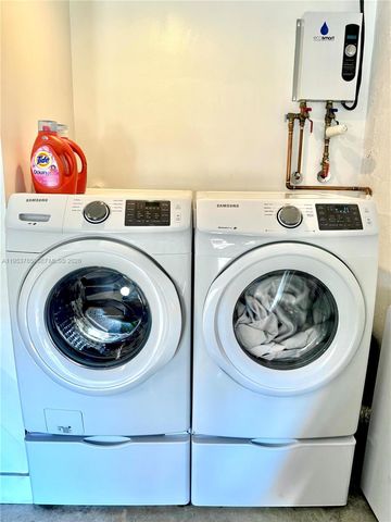 20775 NW 1st St, Pembroke Pines, FL 33029