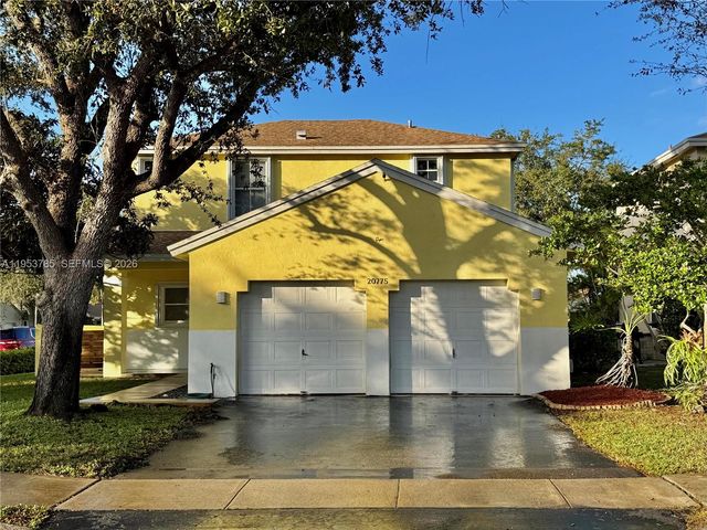 20775 NW 1st St, Pembroke Pines, FL 33029