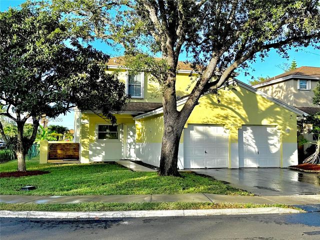 20775 NW 1st St, Pembroke Pines, FL 33029
