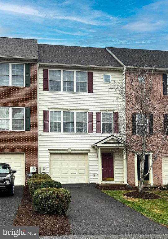 80 RITTER DR, Martinsburg, WV 25404