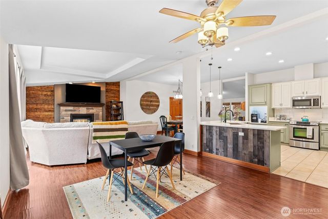 4915 Schwarzmiller Road, Lake Stevens, WA 98258