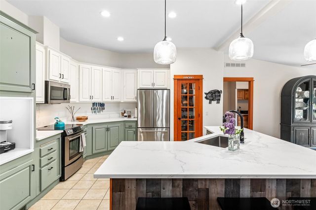 4915 Schwarzmiller Road, Lake Stevens, WA 98258