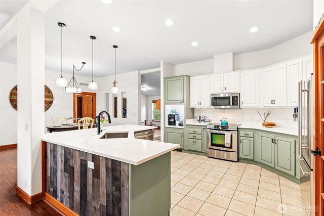 4915 Schwarzmiller Road, Lake Stevens, WA 98258