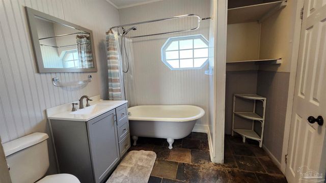 913 N 8th Ave, Pensacola, FL 32501