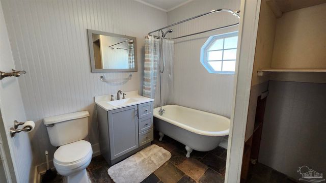 913 N 8th Ave, Pensacola, FL 32501