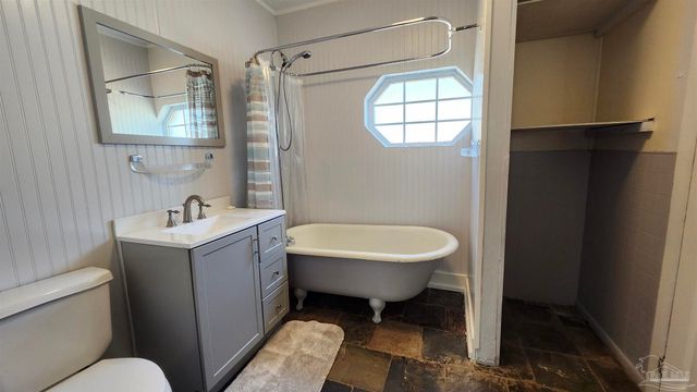 913 N 8th Ave, Pensacola, FL 32501