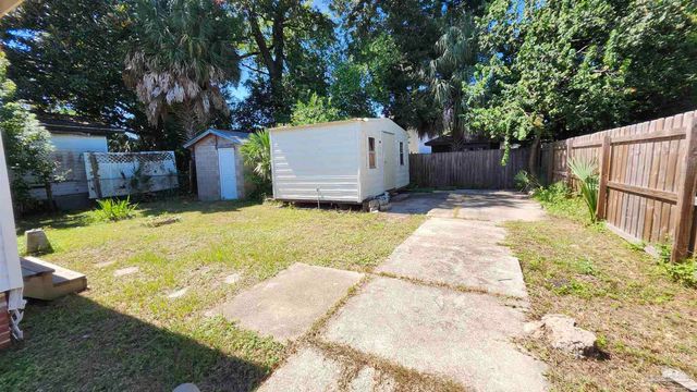 913 N 8th Ave, Pensacola, FL 32501