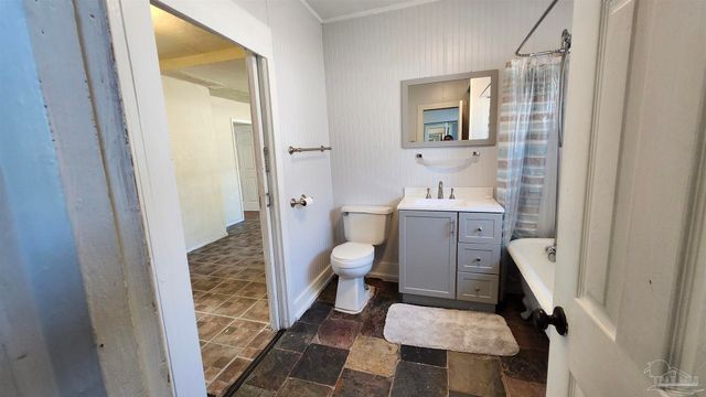 913 N 8th Ave, Pensacola, FL 32501