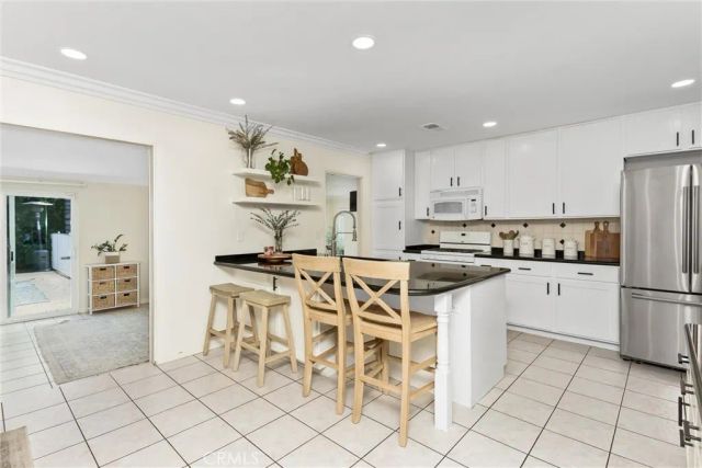 1235 W Cypress, Redlands, CA 92373