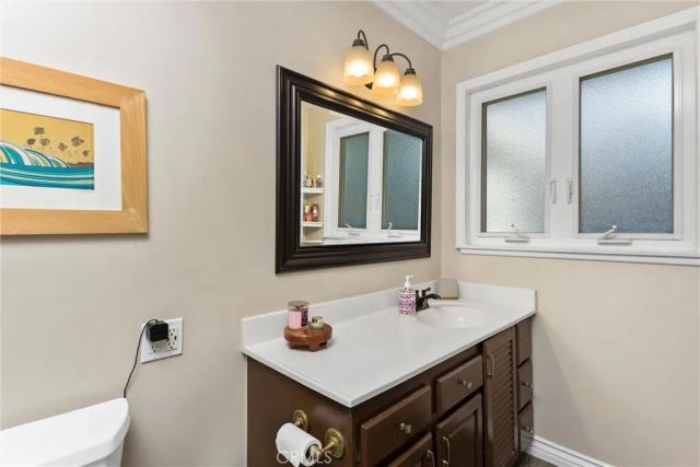 1235 W Cypress, Redlands, CA 92373