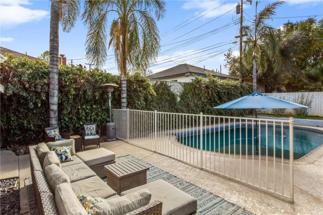 1235 W Cypress, Redlands, CA 92373