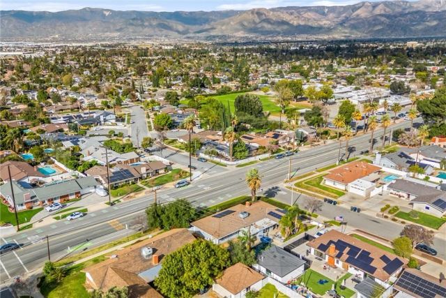 1235 W Cypress, Redlands, CA 92373