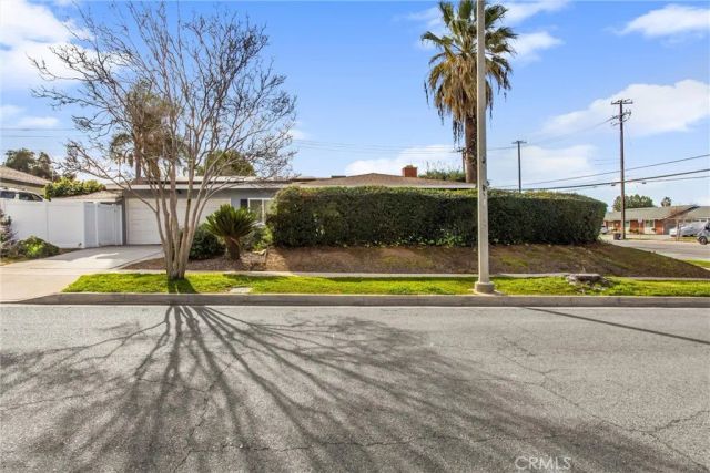 1235 W Cypress, Redlands, CA 92373