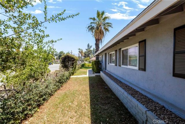 1235 W Cypress, Redlands, CA 92373