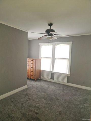 18071 Pennington Drive, Detroit, MI 48221