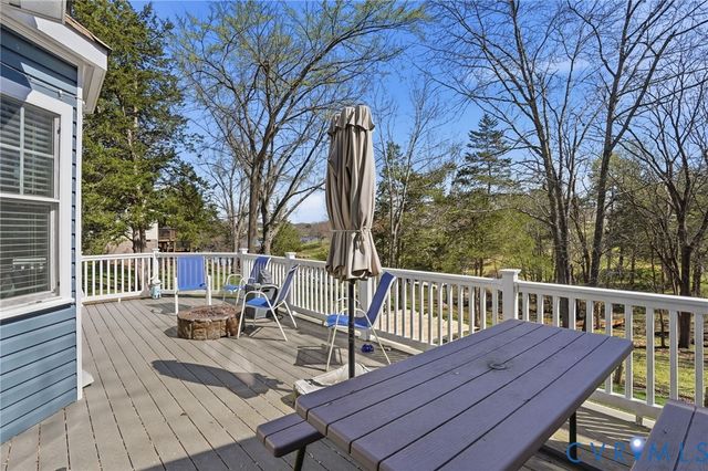 6207 Ruth Ln, Mineral, VA 23117