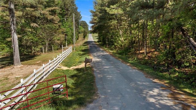 67 Fish Creek Road, Cedartown, GA 30125