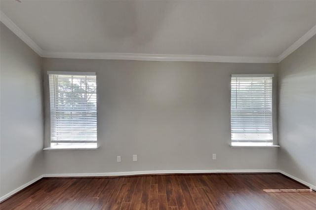 7918 Hidden Oaks Lane, Houston, TX 77095