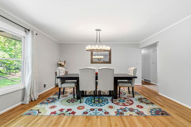 3795 Surrey Hill Place, Upper Arlington, OH 43220