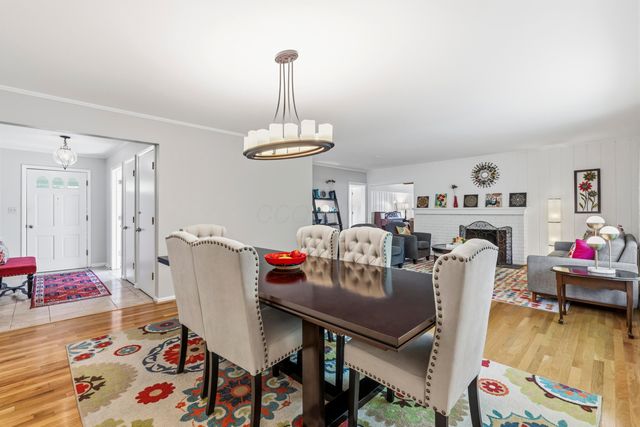 3795 Surrey Hill Place, Upper Arlington, OH 43220