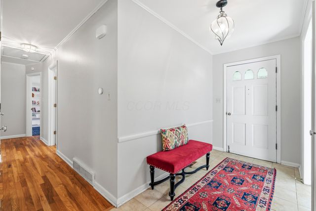 3795 Surrey Hill Place, Upper Arlington, OH 43220
