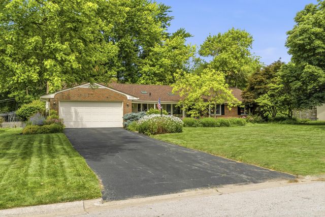 3795 Surrey Hill Place, Upper Arlington, OH 43220