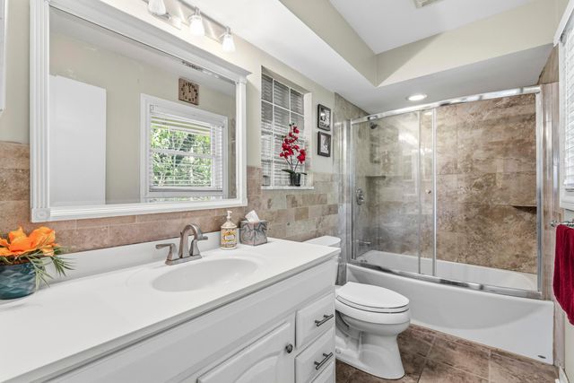3795 Surrey Hill Place, Upper Arlington, OH 43220