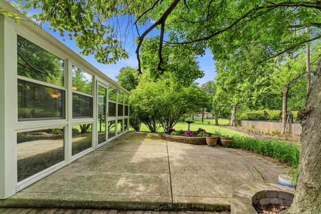 3795 Surrey Hill Place, Upper Arlington, OH 43220