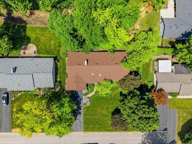 3795 Surrey Hill Place, Upper Arlington, OH 43220