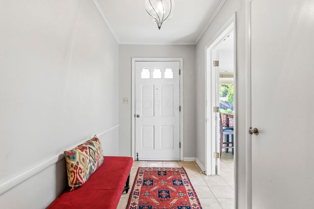 3795 Surrey Hill Place, Upper Arlington, OH 43220