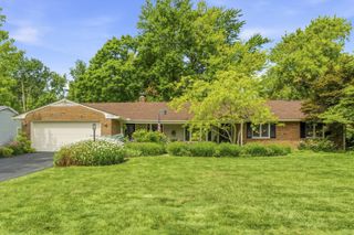 3795 Surrey Hill Place, Upper Arlington, OH 43220