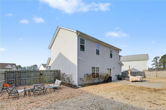 143 Ledgebrook Lane, Raeford, NC 28376