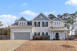 143 Ledgebrook Lane, Raeford, NC 28376