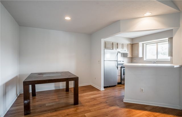 214 Waterfront Place 214, Centerville, OH 45458