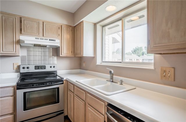 214 Waterfront Place 214, Centerville, OH 45458