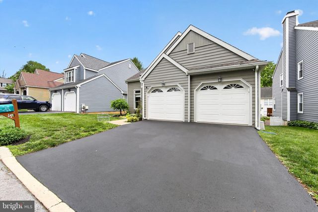 15 KILLDEER LN, Downingtown, PA 19335