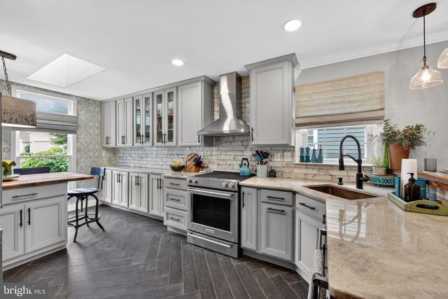 15 KILLDEER LN, Downingtown, PA 19335