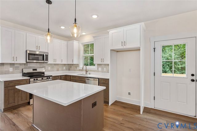 7605 Oster Dr, Henrico, VA 23227
