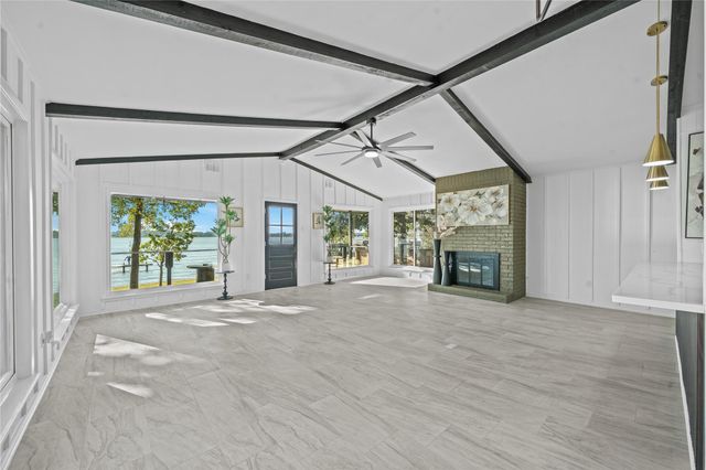 21063 Flaming Arrow Trl, Crosby, TX 77532